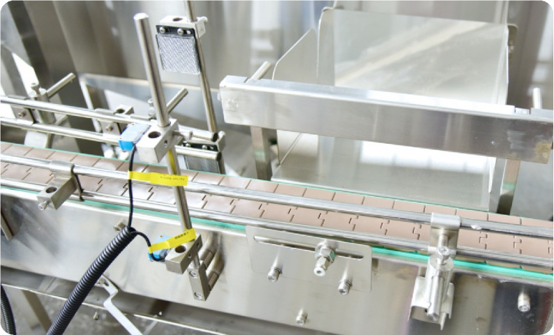 Macchina per il decodificatore di bottiglie robotizzate LP-200E Quick Bottle Size Switch 50-1000ml