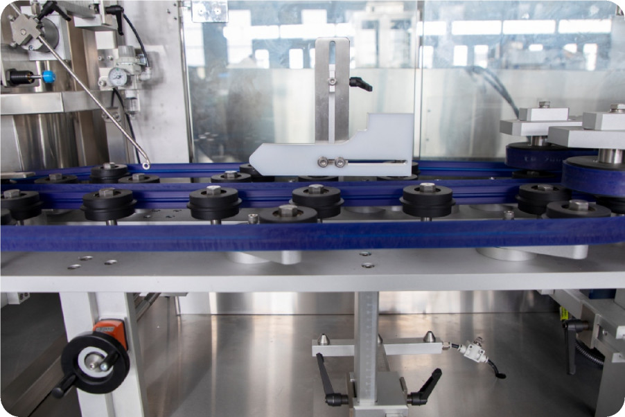Macchina per il decodificatore di bottiglie robotizzate LP-200E Quick Bottle Size Switch 50-1000ml