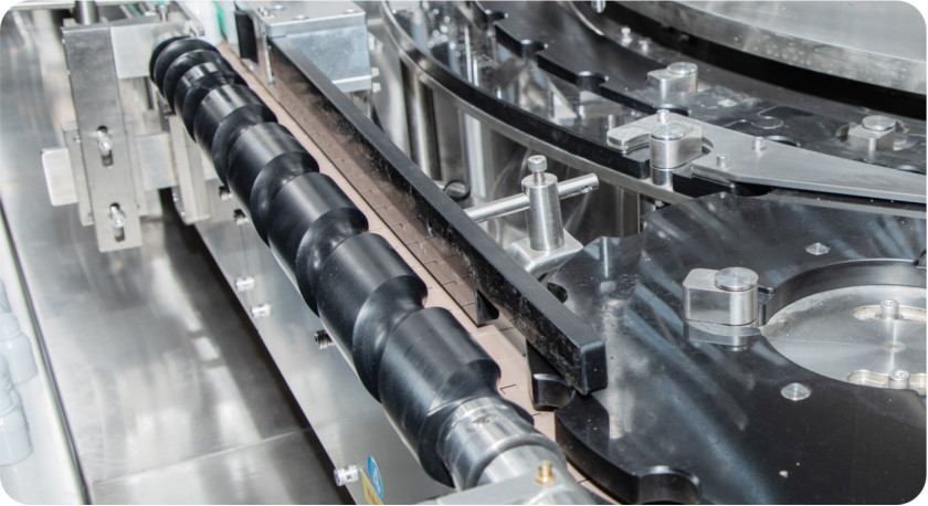 GX-16-12TS High Speed Follow Type Integrated Filling Capping Machine 10000BPH 380V 6KW